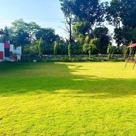 Nandini Homestay Dehradun Esterno foto