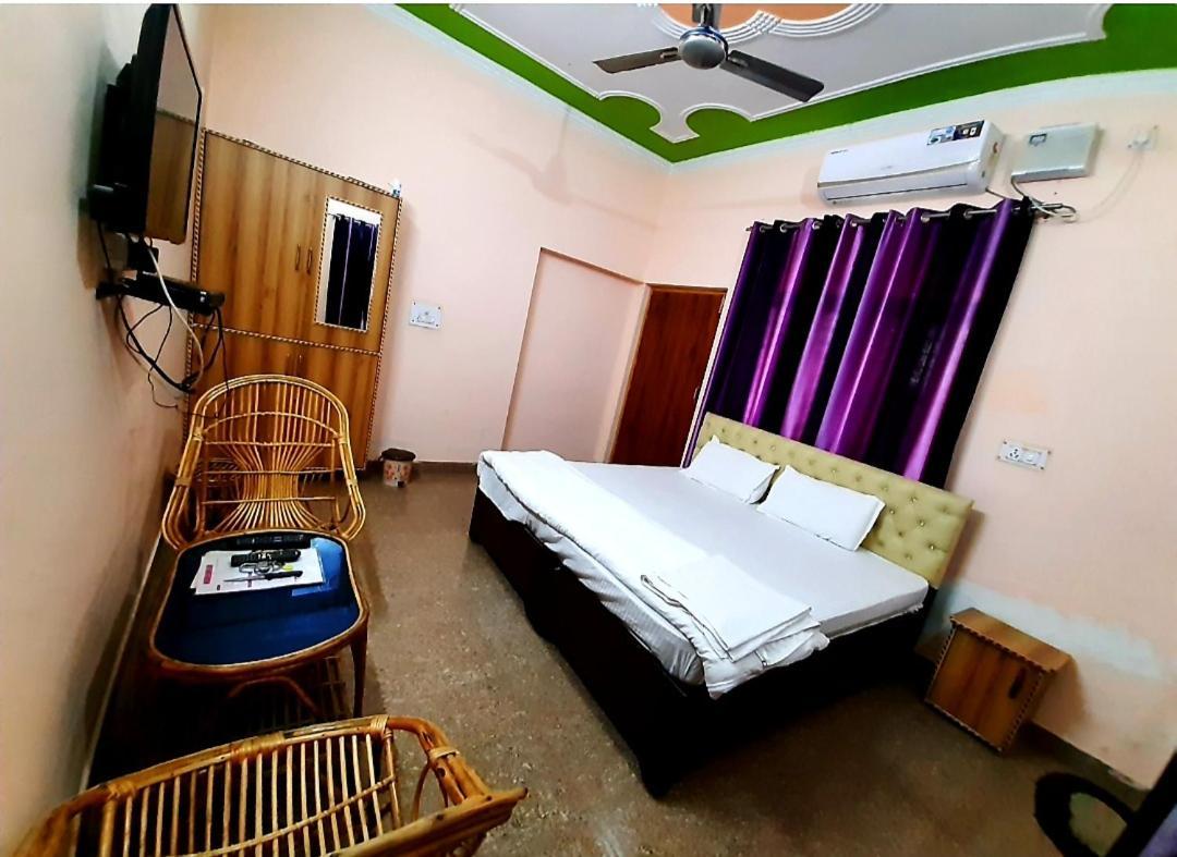 Nandini Homestay Dehradun Esterno foto
