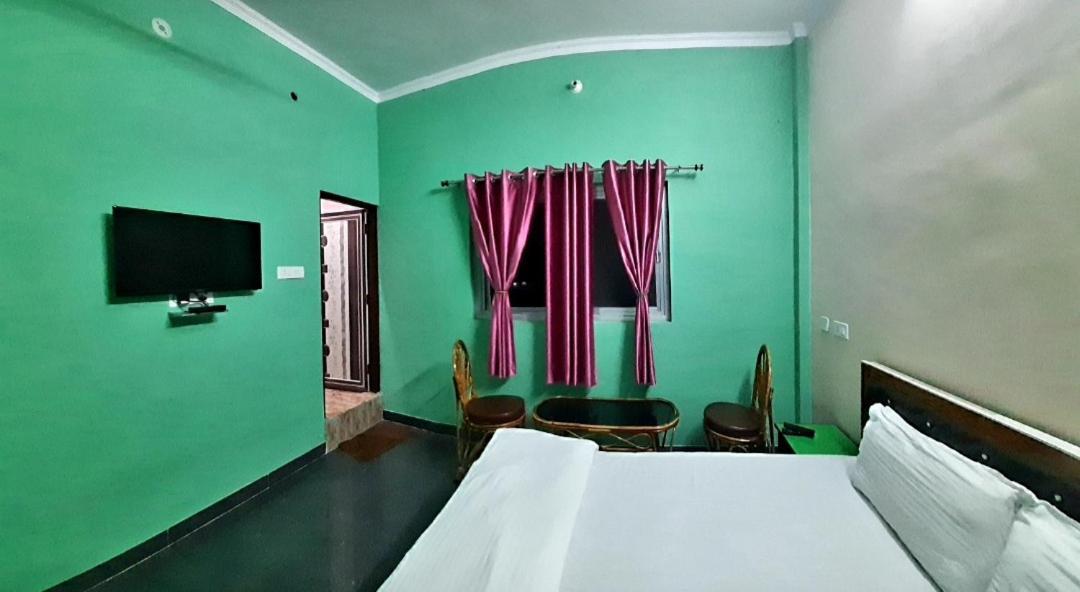 Nandini Homestay Dehradun Esterno foto